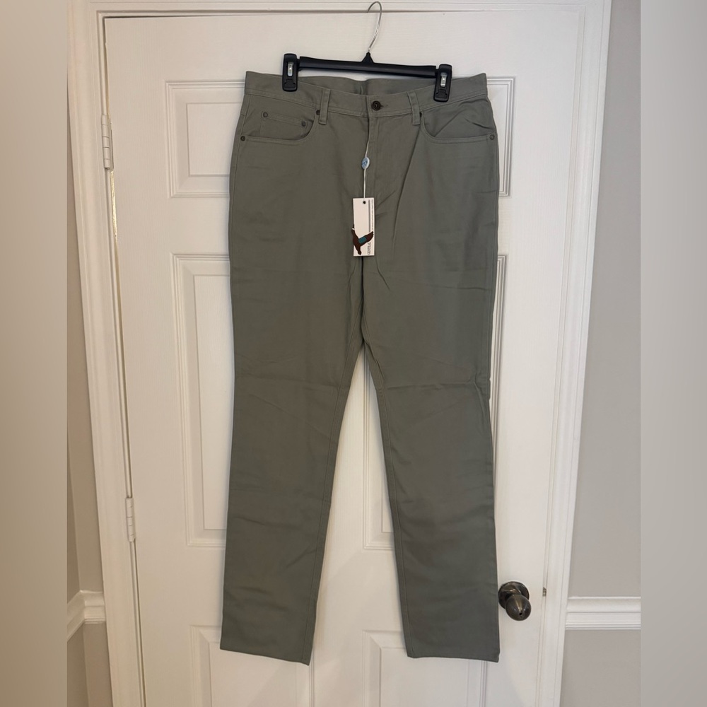 Men’s Genteal brand pants